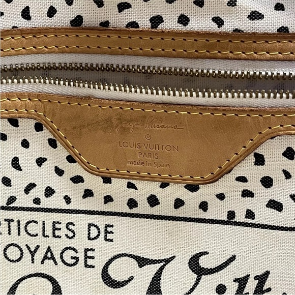 Louis Vuitton x Yayoi Kusama Monogram Waves Neverfull MM - Picture 7 of 8